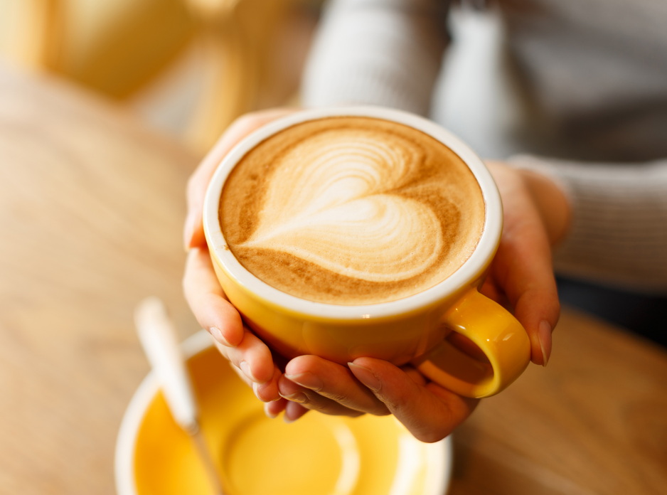 Вплив видів кави на серцево-судинні захворювання, аритмії та смертність